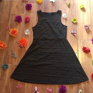 💕 APT. 9 Dress
